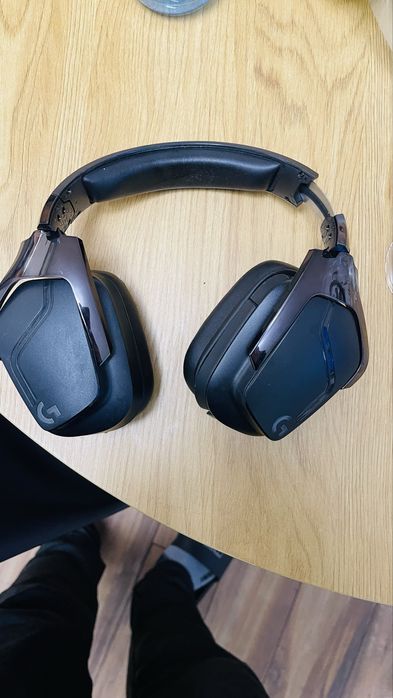 Слушалки logitech G935