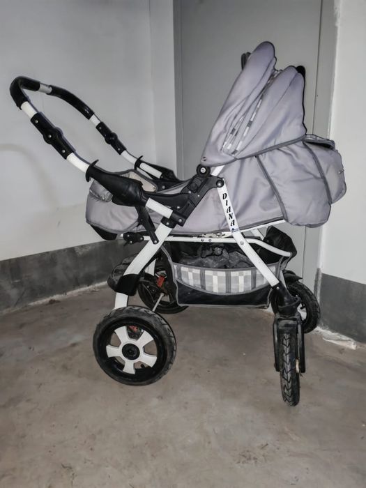 Продаю детскую коляску