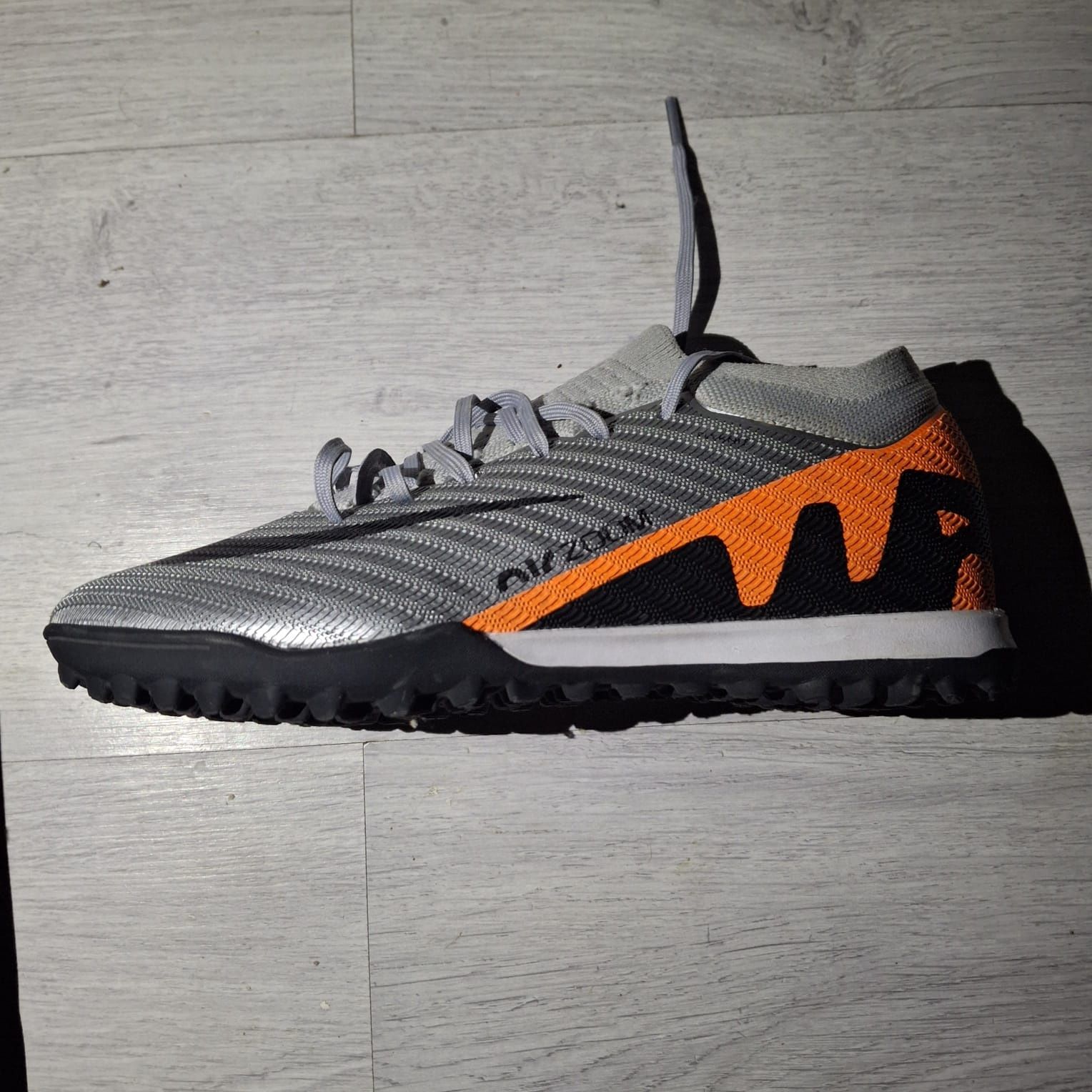 Новый: Бутси Nike Mercurial
Н
