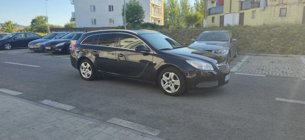 Vând Opel Insignia Sports Tourer 2010 2.0 cdti