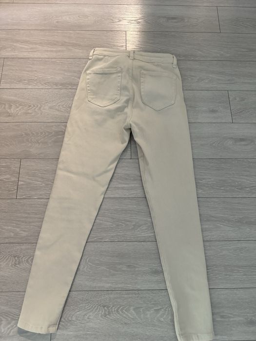 Blugi SKinny BERSHKA marimea 36 IMPECABILI