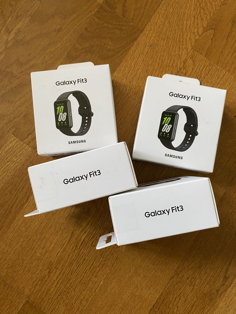Vand Samsung Galaxy Fit3.Noi !!