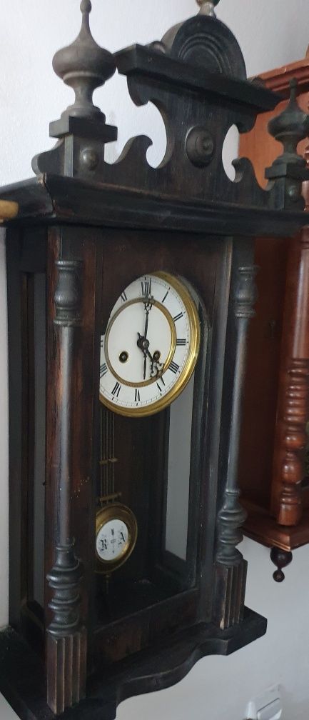 Ceas mecanic vintage cu pendul