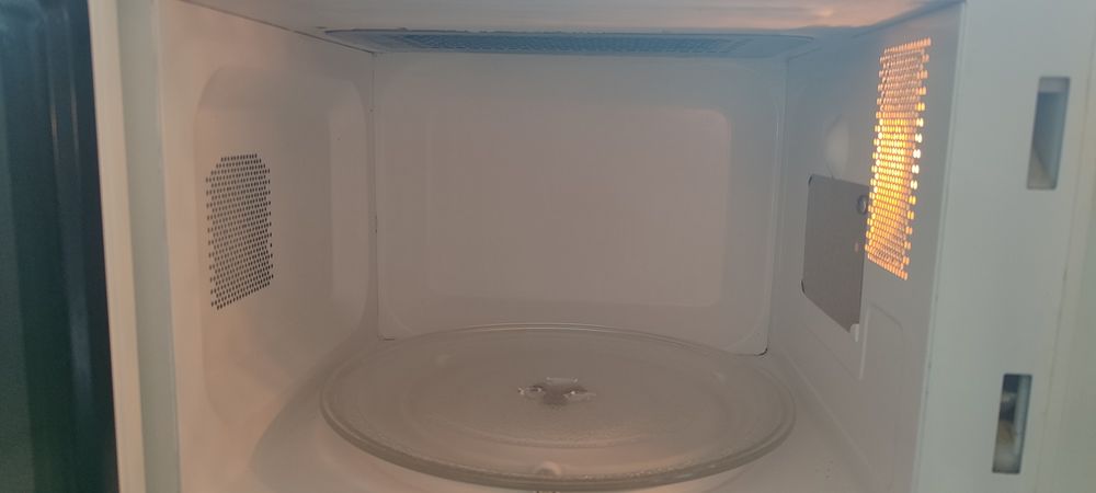 Микроволновка Clatronc