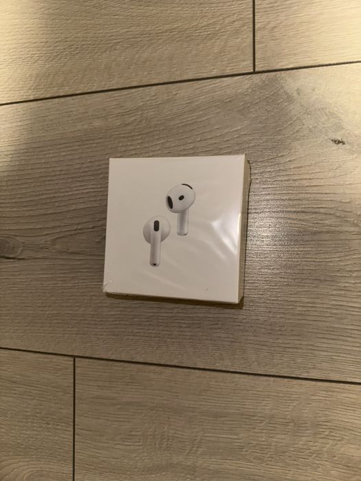 Apple AirPods 4 (Generația a 4-a) – USB-C, model 2024