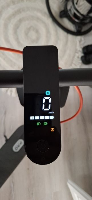 Trotineta Xiaomi Pro 5