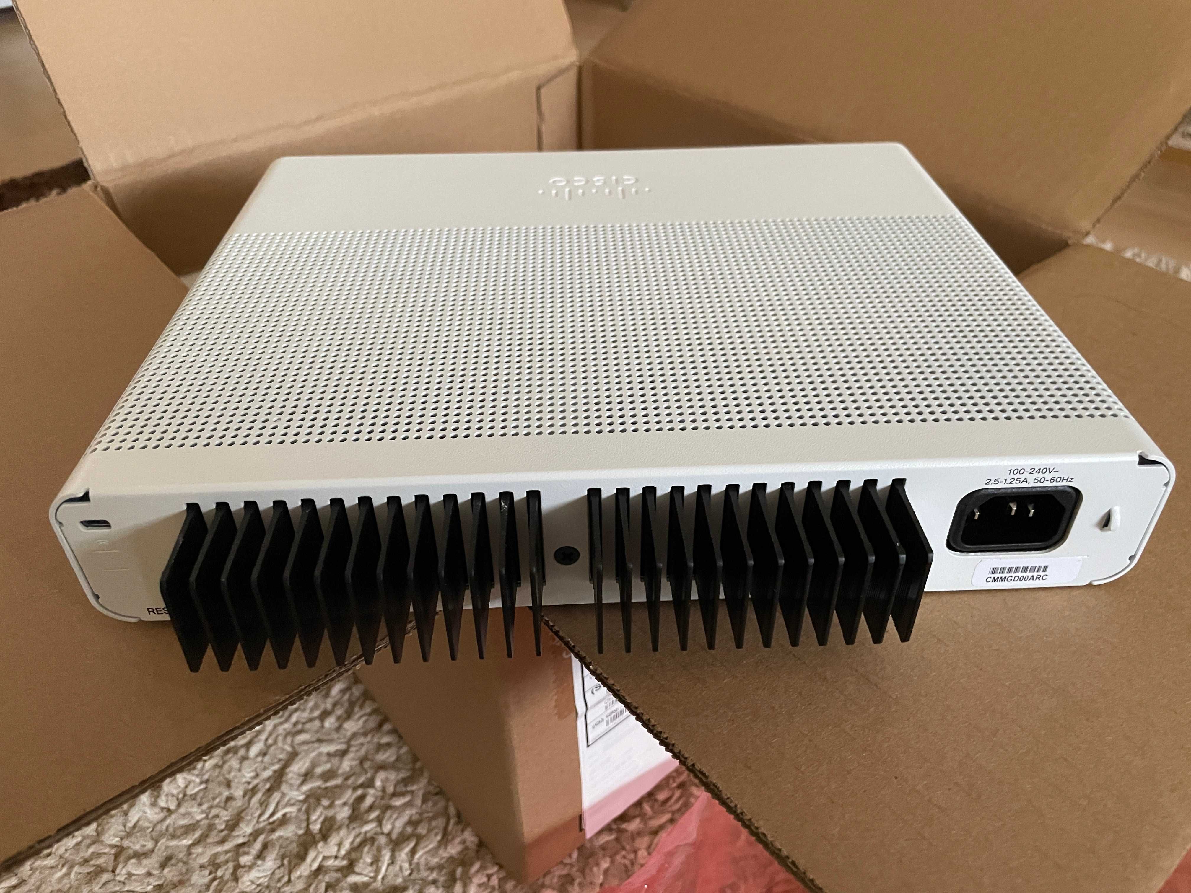 Cisco WS-C2960C-12PC-L