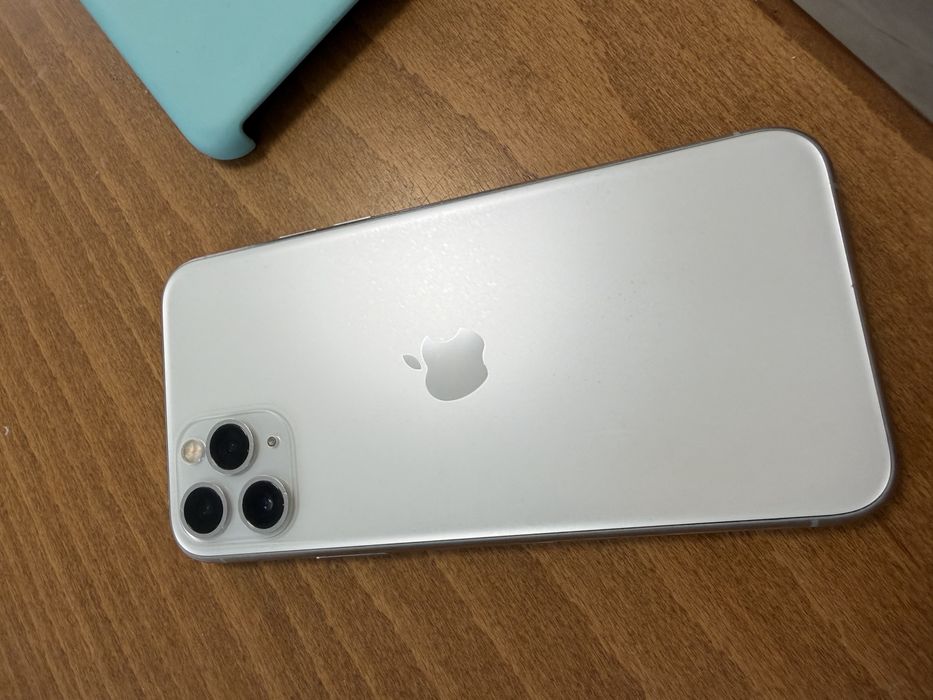Iphone 11 Pro 64gb бял