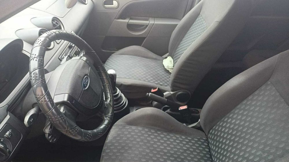 Ford fiesta 2003