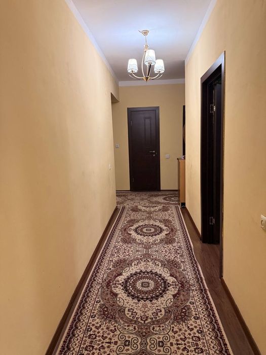 3 xonali qulayliklar ega uy sotiladi.