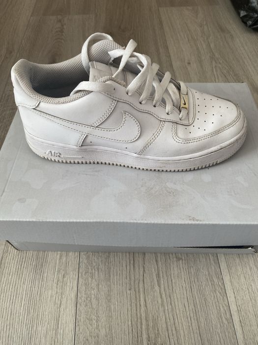 nike air force 1 triple white