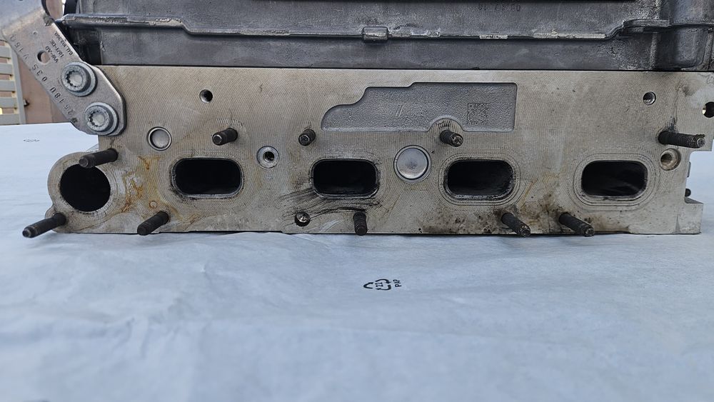 Chiulasă completă VW 2.0 TDI EA288 – DFF/DFFA cu ax, supape și capac –