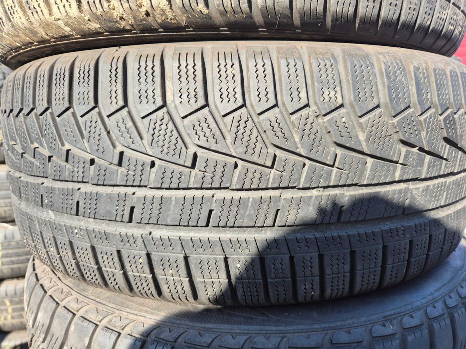 4 Anvelope de IARNA - 215/55/17 - HANKOOK - Stare buna DOT 2021 !