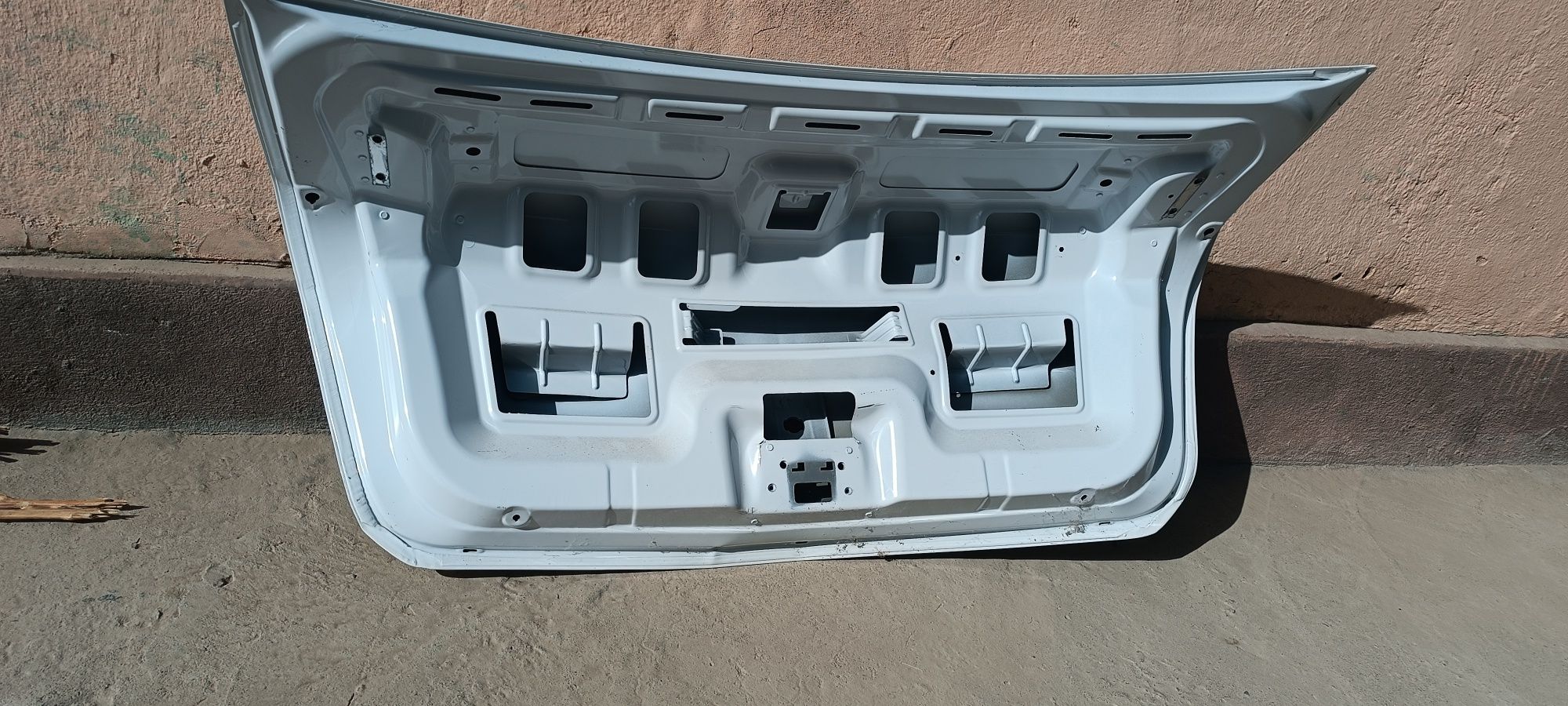 Cobalt Orqa Kapot Sotiladi