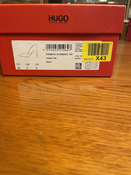 Дамски обувки Boss