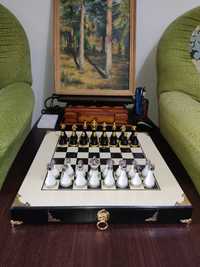 Шахматы королевские