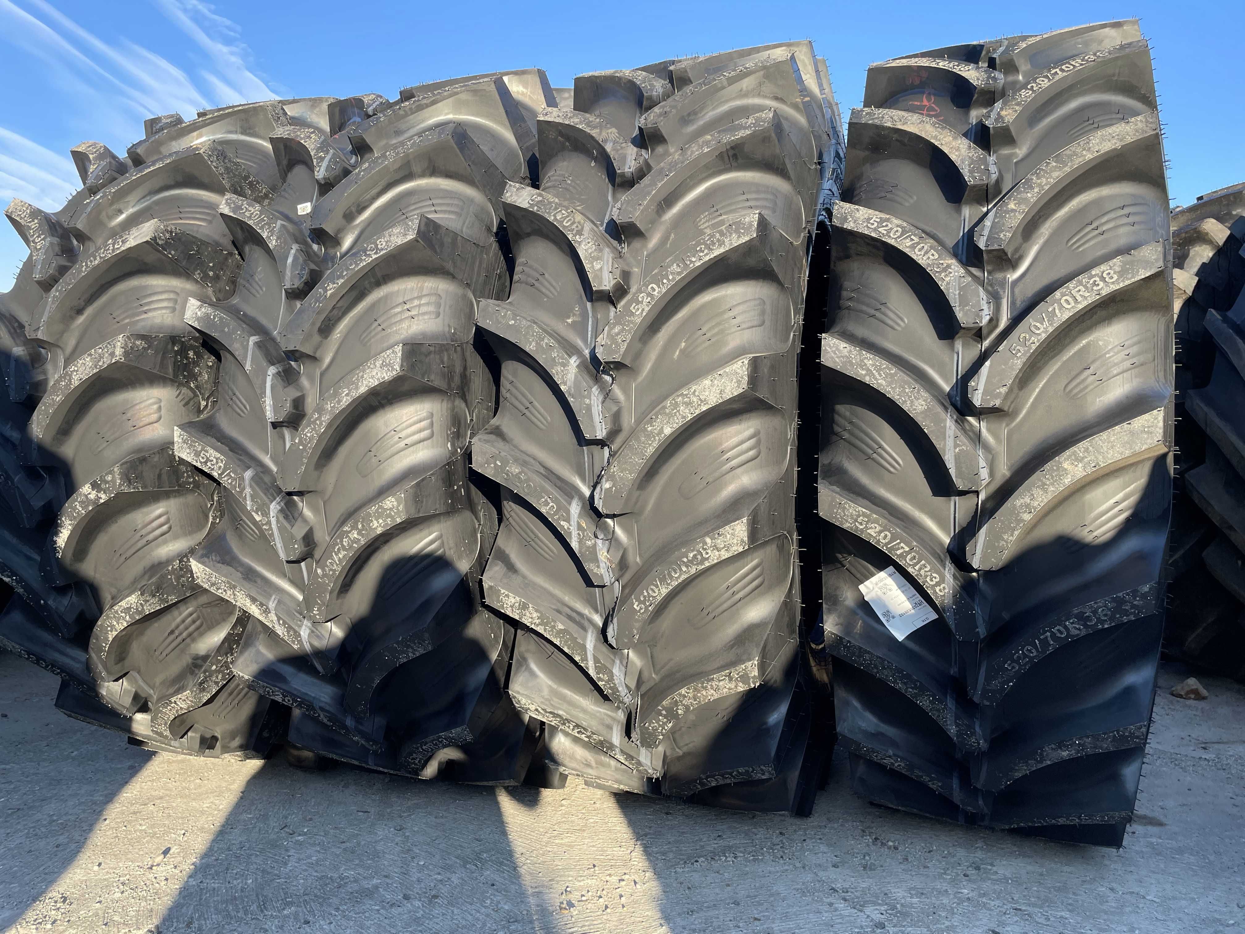 Cauciucuri noi 520/70R38 Radiale Anvelope noi livrare JOHN DEERE