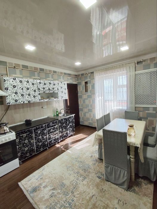 3 хонали уй сотилади отдельно кладовкаси бор, сергели 9-худуд