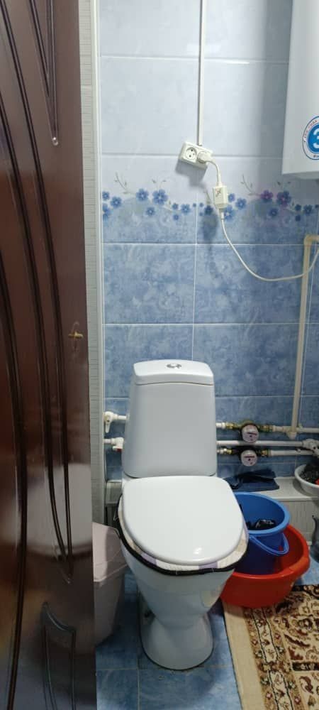 Срочно продается 2 ком квартира в 8 мкр 4 этаж можно через ипотеку