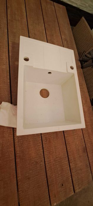 Vand chiuveta granit alba