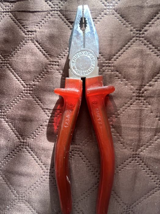 Cleste patent knipex