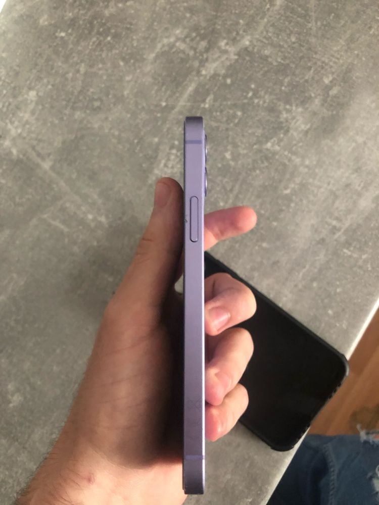 Vand iPhone 12, 64GB