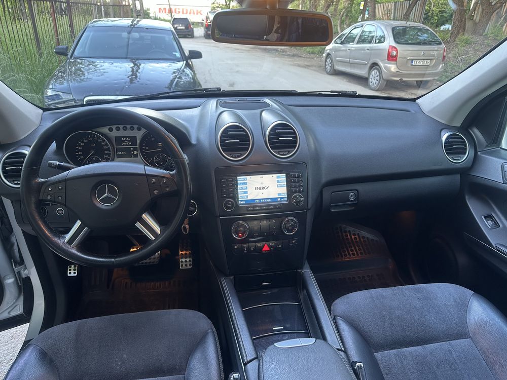Джип Mercedes ML320