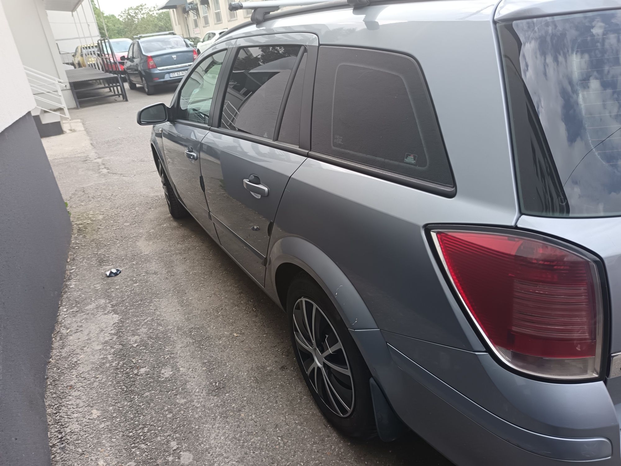 Vând Opel Astra H 1.7