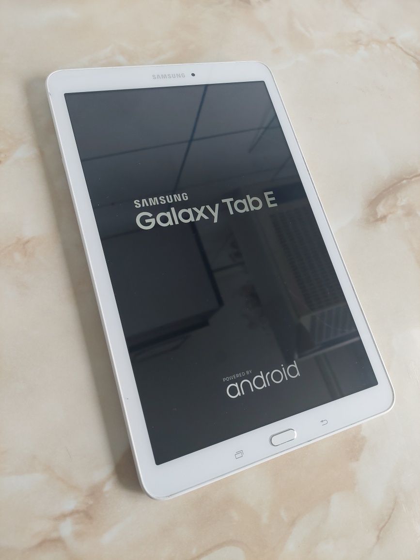 [TabE] Vând tabletă Samsung Galaxy Tab E 9.6 White [fără probleme]