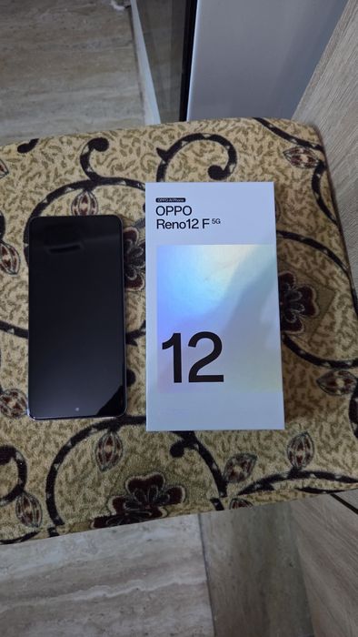 Oppo reno 12 f 8gb ram 256gb