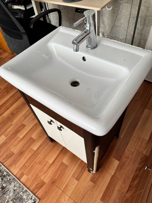Set lavoar cu masca si oglinda (baterie inclusa)