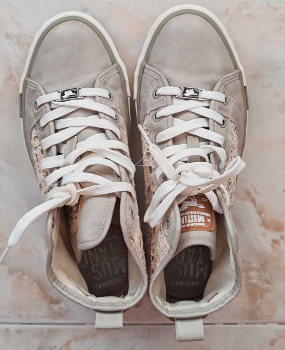 Дамски кецове Mustang