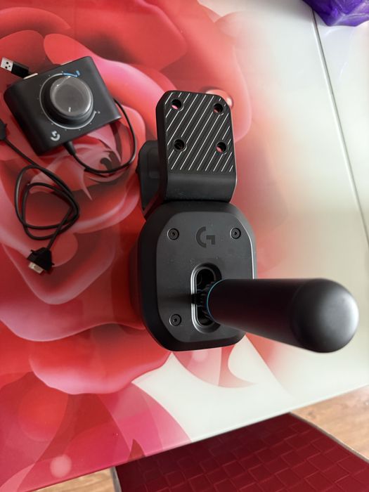 Pachet Sim Racing Logitech – RS Shifter & Handbrake + Racing Adapter