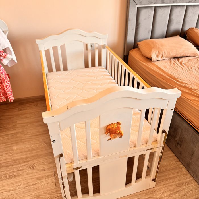 Продам детский кровать с матрасом