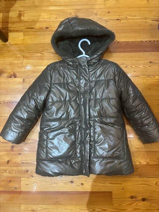 Пальто-шуба  Mayoral ( двухсторонняя) 5-6 лет