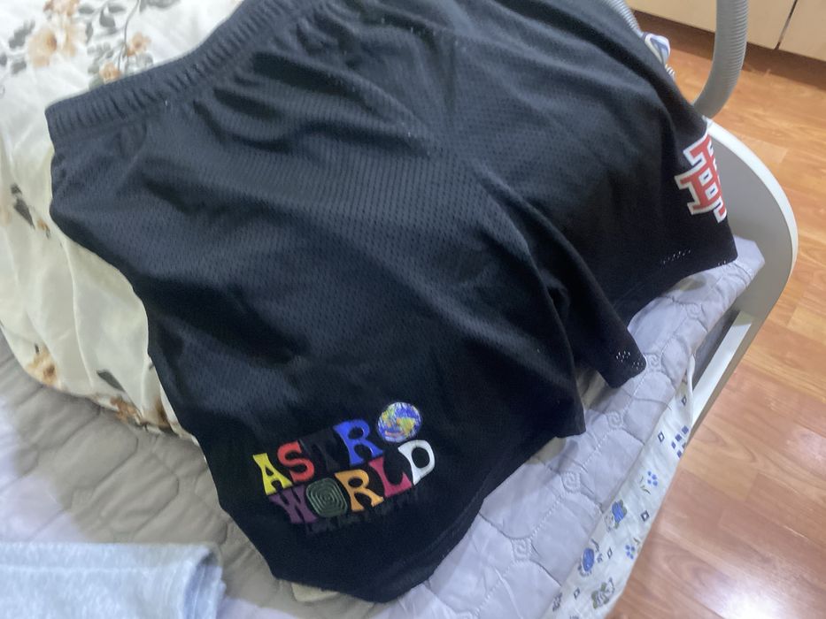 продам одежду,в лс напишете остальное