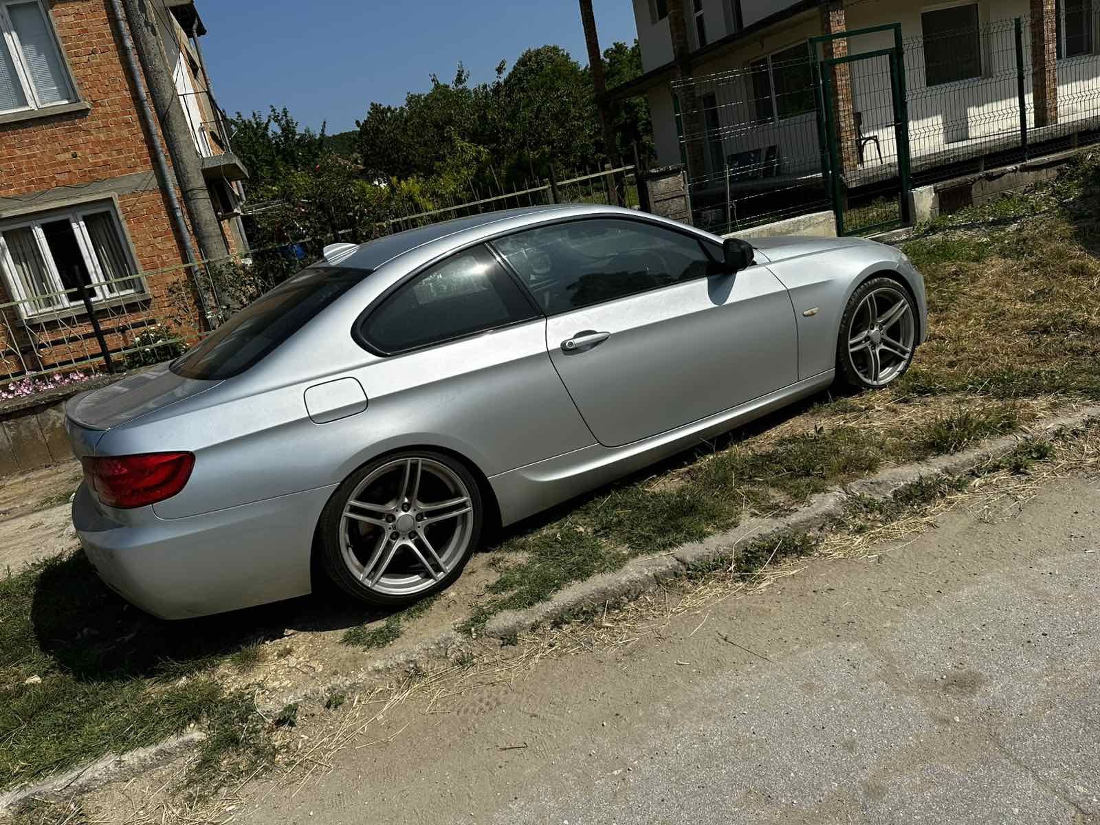 BMW E92 320d 2012 на части – N47D20, М волан, Рекаро, 19” Style 313,
