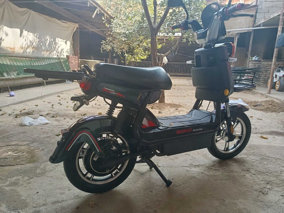 Skutir sotiladi 400$dan kami yuq