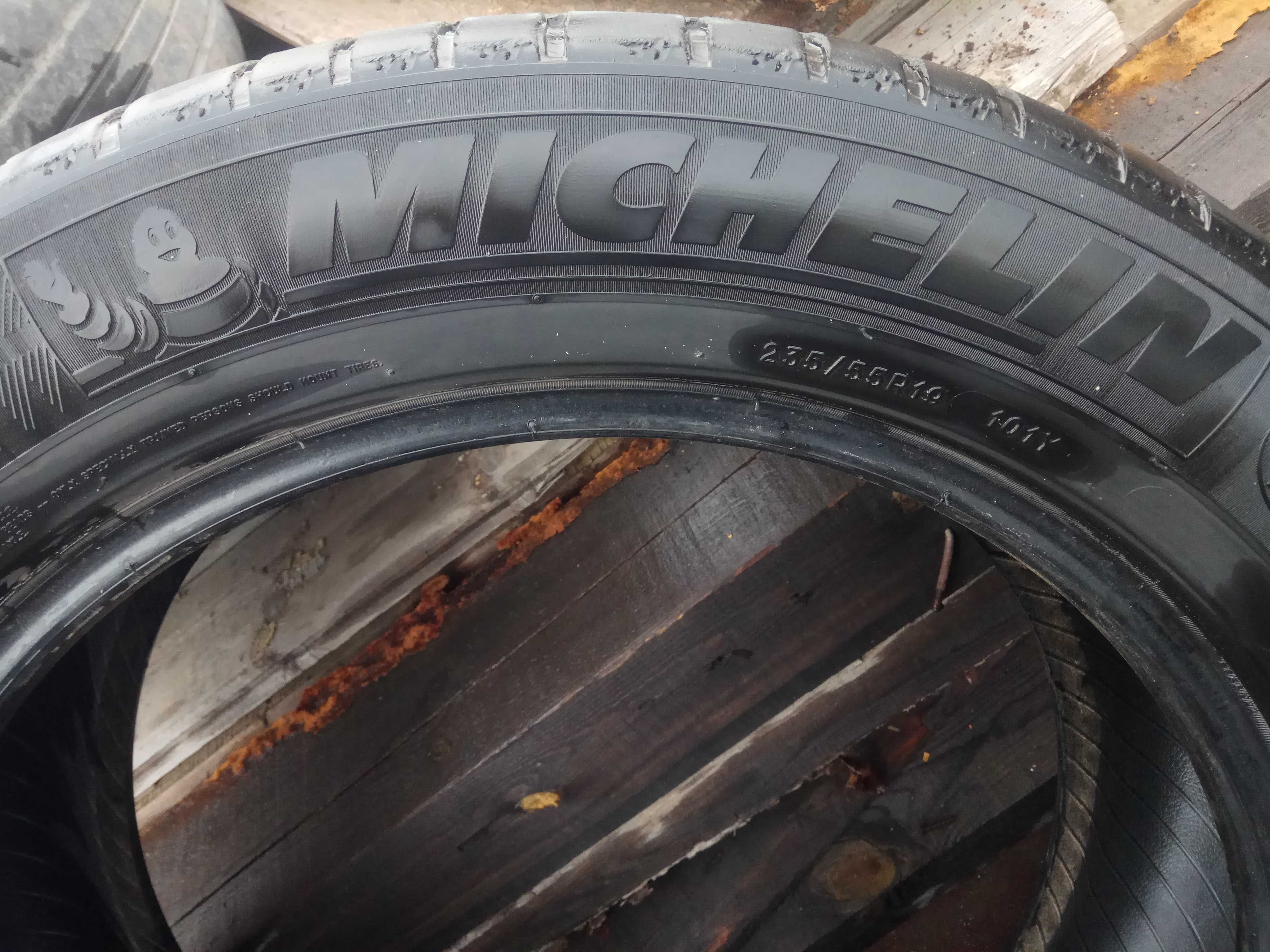 Продам летние шины Michelin 235/55/19