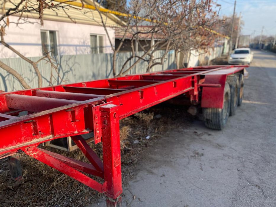 Продам прицеп контейнеровоз.