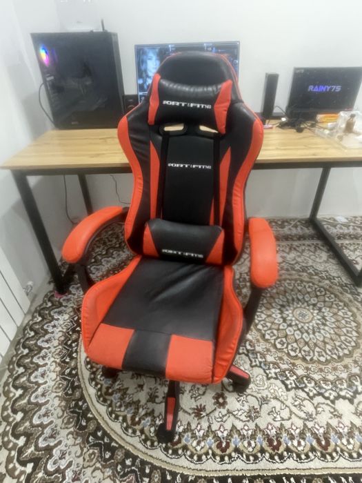 Продам игровое кресло