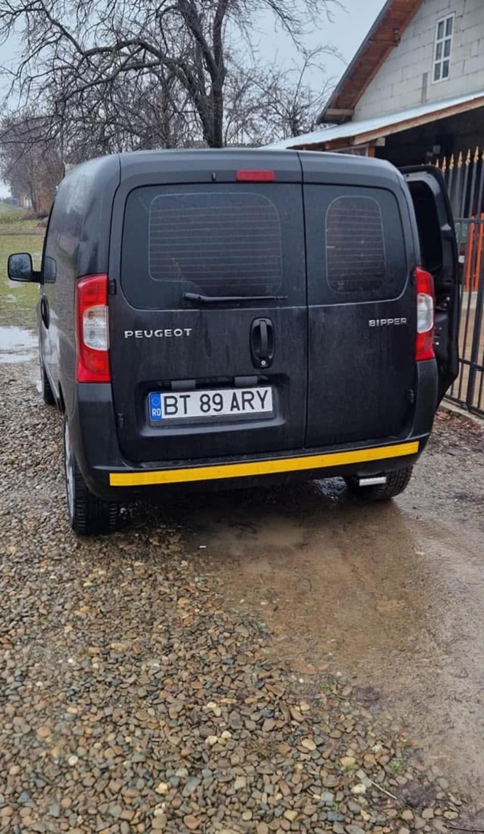 Vând Peugeot Bipper