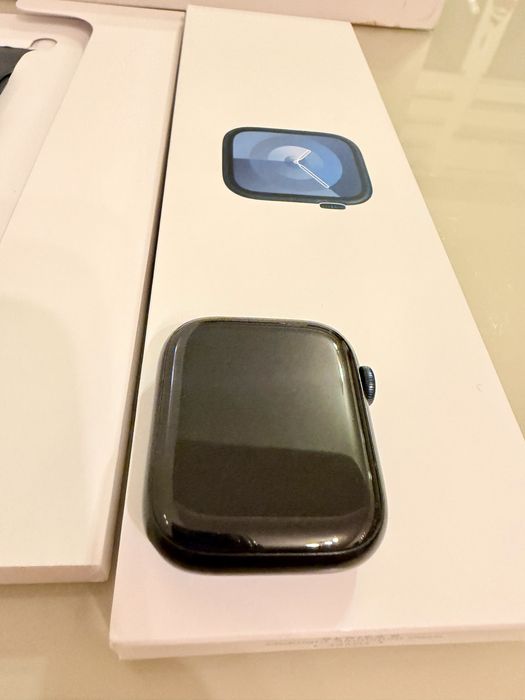 Vand apple watch seria 9 45 mm GPS