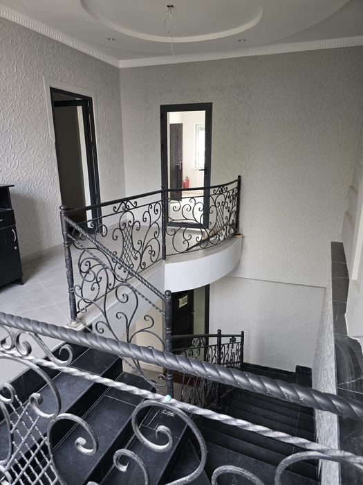 Аренда офис 150 кв на рисовом в доль дороге