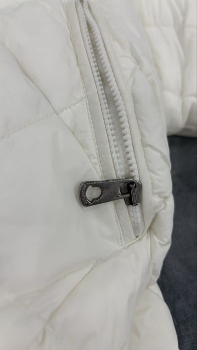 Дамско бяло зимно яке