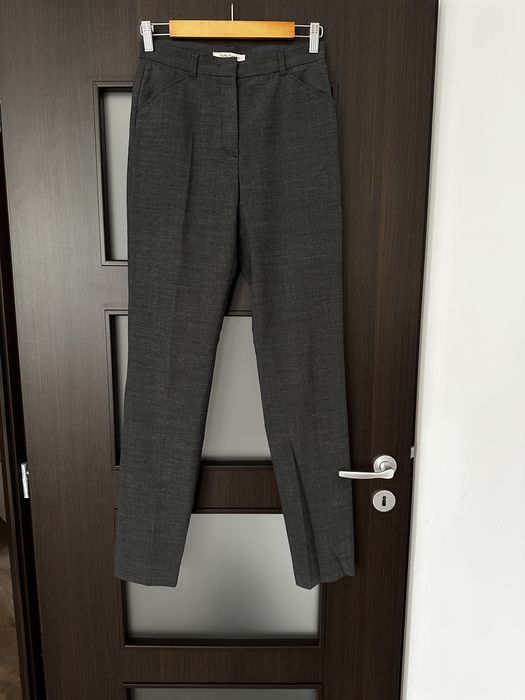 Pantaloni lână Betty Barclay mărimea 34