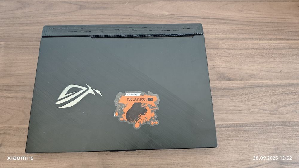 Laptop Asus rog strix