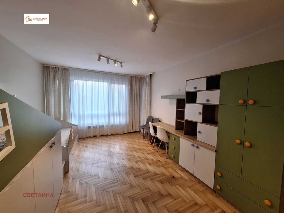 Дава се под наем Тристаен апартамент в София, Гео Милев - 100 кв.м за 896.58 € - Снимка #11