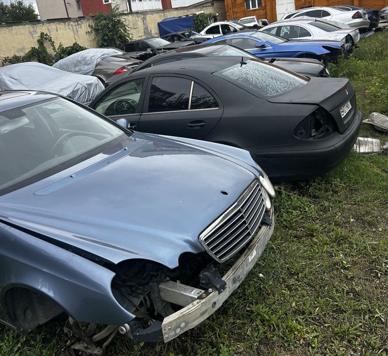 Dezmembrari Mercedes  e class w211