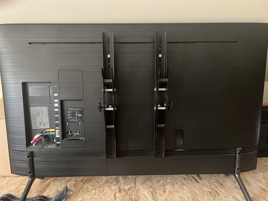 Samsung TV UE49NU7102K pentru piese, display deteriorat